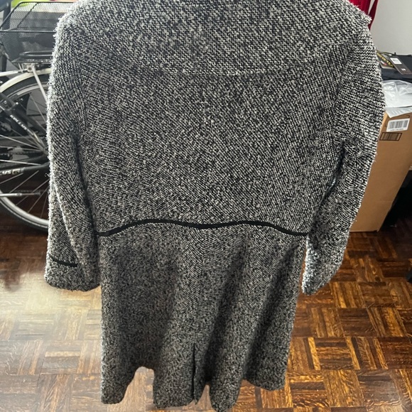 ZAREEN Wool Blend Long Coat with Oversized Lapel - Medium - Picture 7 of 7